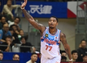 开云体育官方网站-新疆男篮主场大胜，朱荣迅状态火爆