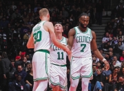 开云体育下载-尼克斯横扫猛龙，约基奇点燃赛场