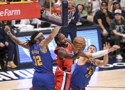 开云体育官方网站-雷霆完胜马刺，字母哥爆发神勇的简单介绍