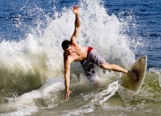 开云体育入口-弗拉霍维奇爆发定乾坤，莱比锡红牛生死战险胜希腊劲旅