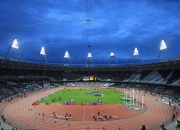 开云体育在线-铁壁与利刃，德里赫特的攻防艺术如何诠释拜仁对多特的战术压制