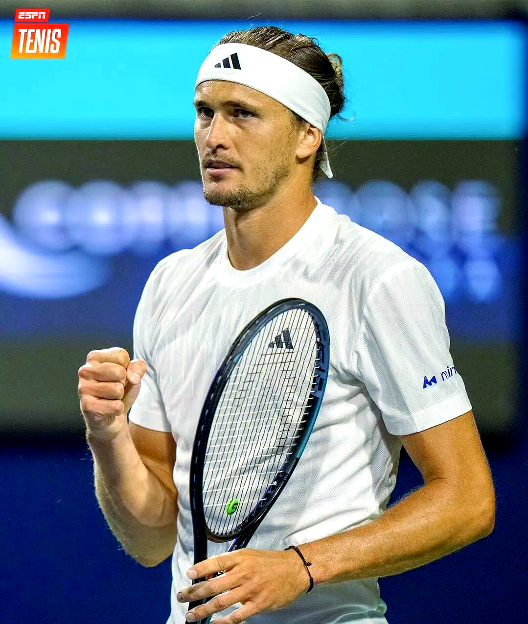 关于英国网球队绝杀世界网球队，兹维列夫送出助攻的信息