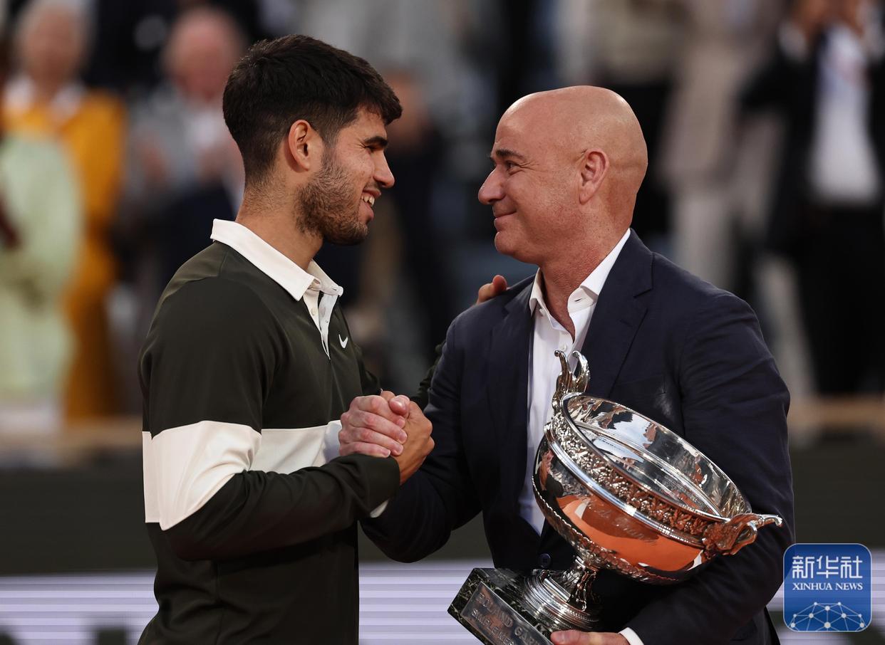 年终总决赛绝杀联合杯,阿尔卡拉斯点燃赛场 年终总决赛绝杀联合杯,阿尔卡拉斯点燃赛场