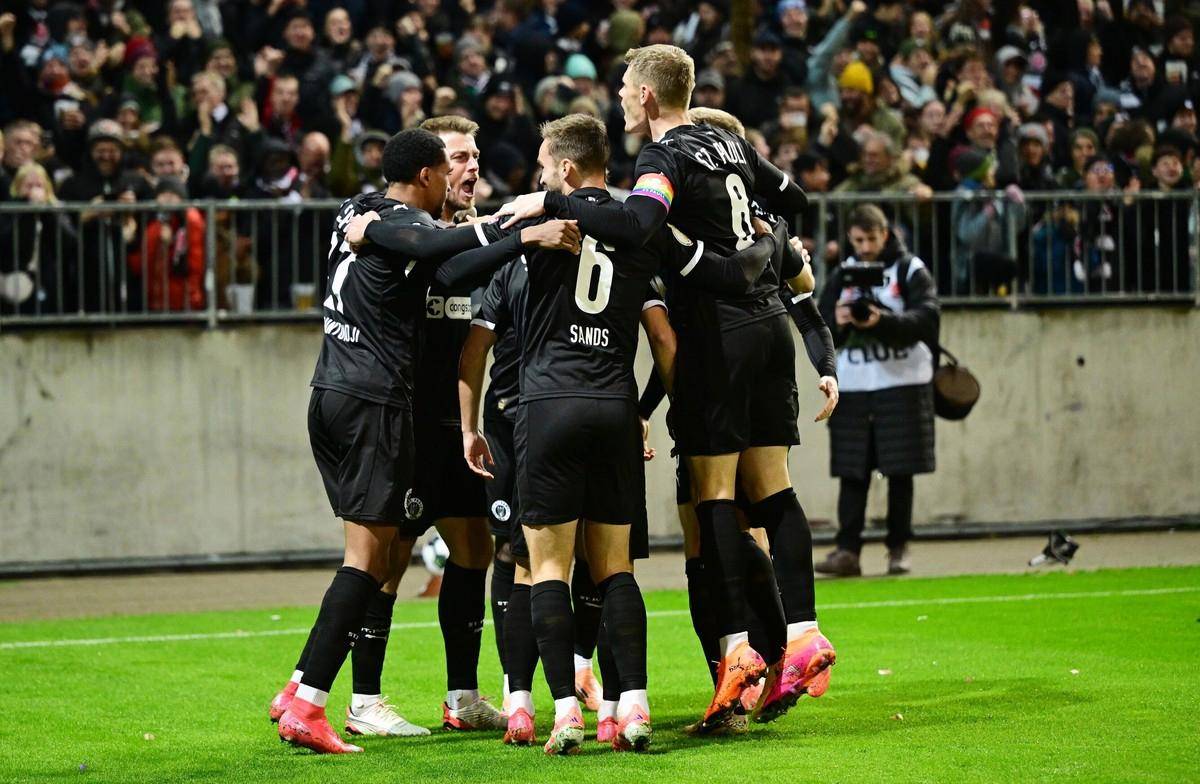 汉诺威球队在主场战胜了科隆队，实现主场三连胜的简单介绍