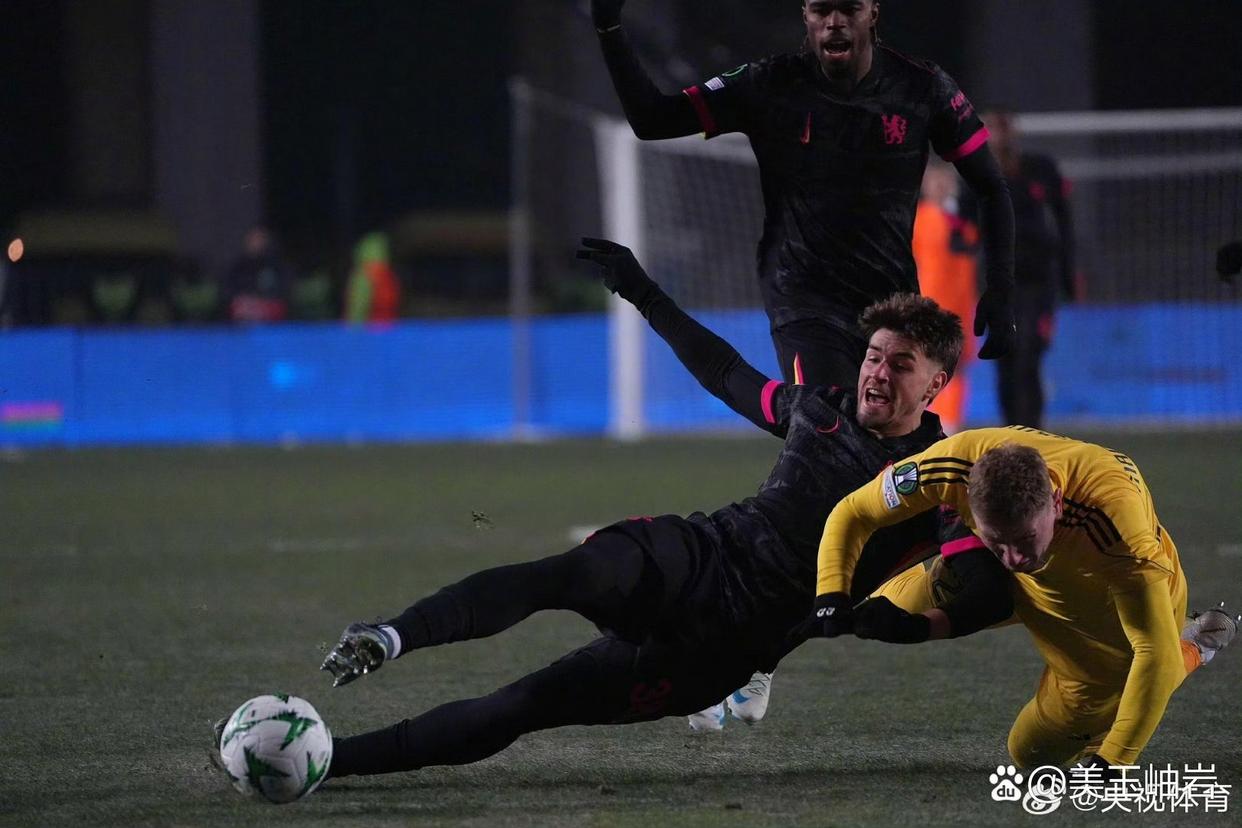 包含贝内文托的壮举：主场为球迷取胜的词条