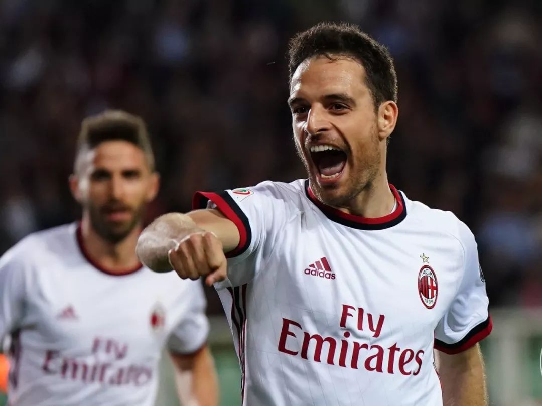 包含贝内文托的壮举：主场为球迷取胜的词条