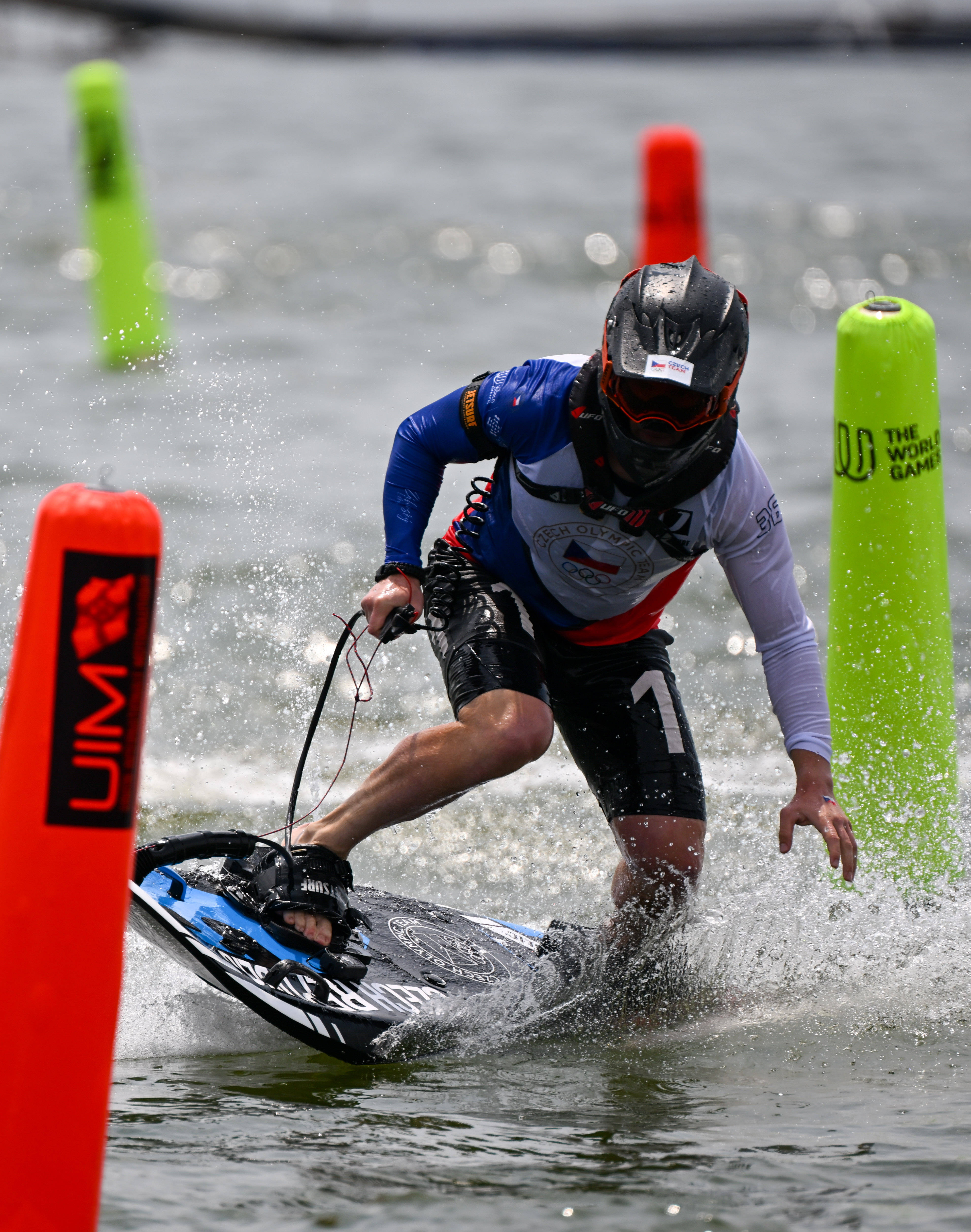 捷克选手在跳高比赛中表现出色