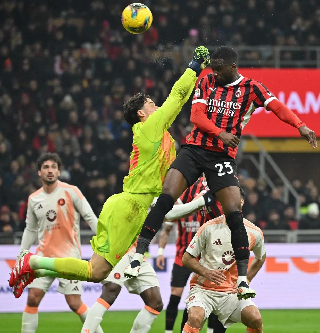 关于那不勒斯绝杀AC米兰，C罗惊艳四座的信息