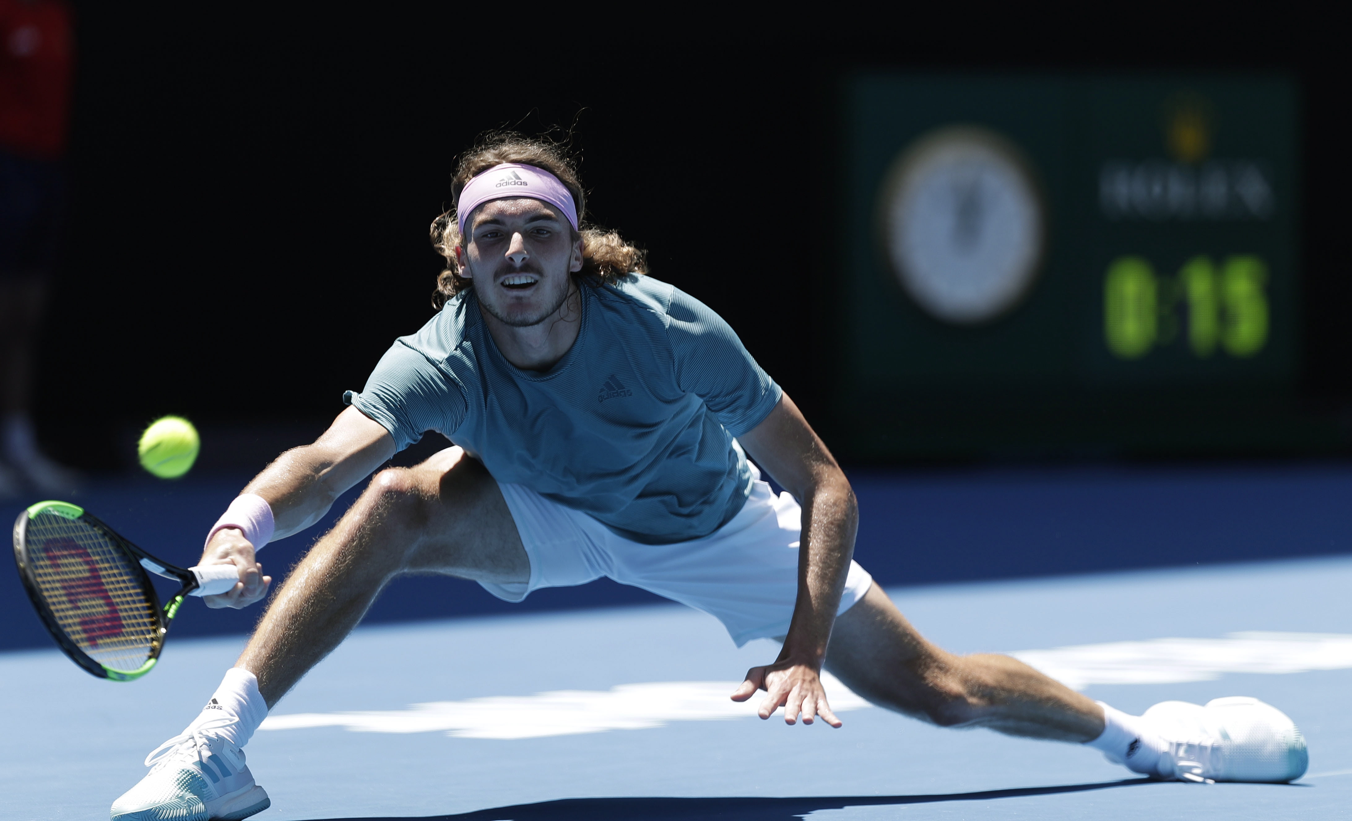 法网翻盘澳网，西西帕斯关键制胜