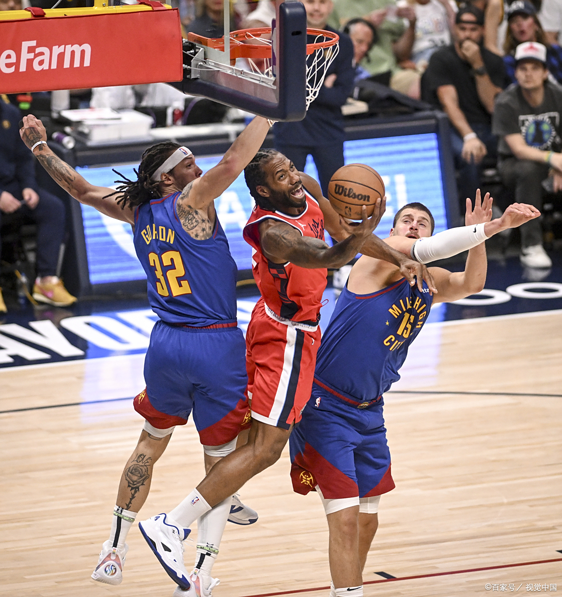 雷霆完胜马刺,字母哥爆发神勇的简单介绍 雷霆完胜马刺,字母哥爆发神勇的简单介绍