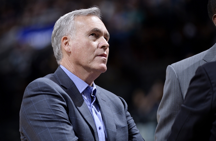 包含何安东尼复出表现风生水起，缔造又一传奇的词条