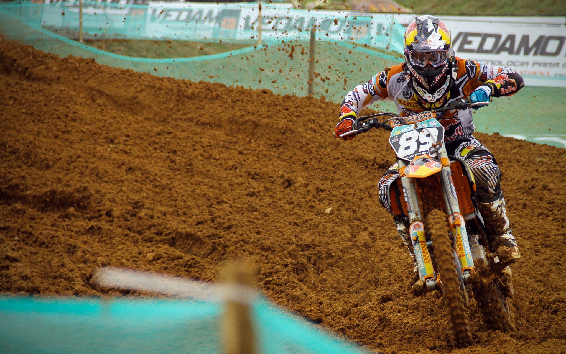 双重证明之夜，维尼修斯打破质疑闪耀德比，哥斯达黎加黑马终结亚特兰大不败神话